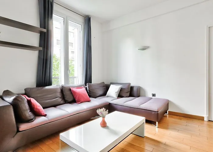 Appartement Quartier Champs-Elysees 4 Free Netflix